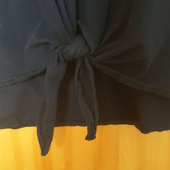 Betty basicsĀ oversized tieāfront top 10 - Picture 5 of 8